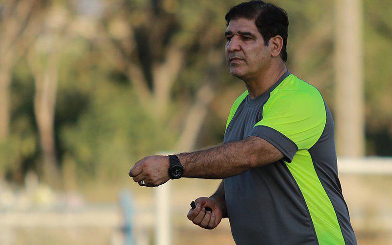 تدابیر مهاجری برای حرفهایتر شدن تیمش (عکس)