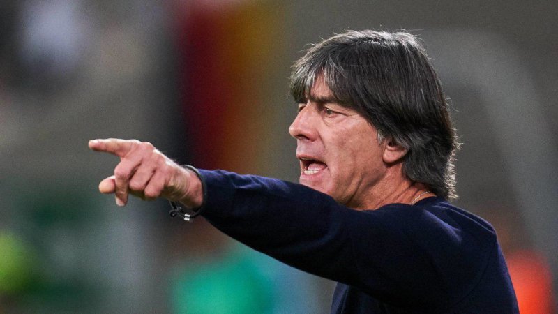 تیم لوو همچنان پرانتقاد بازی میکند