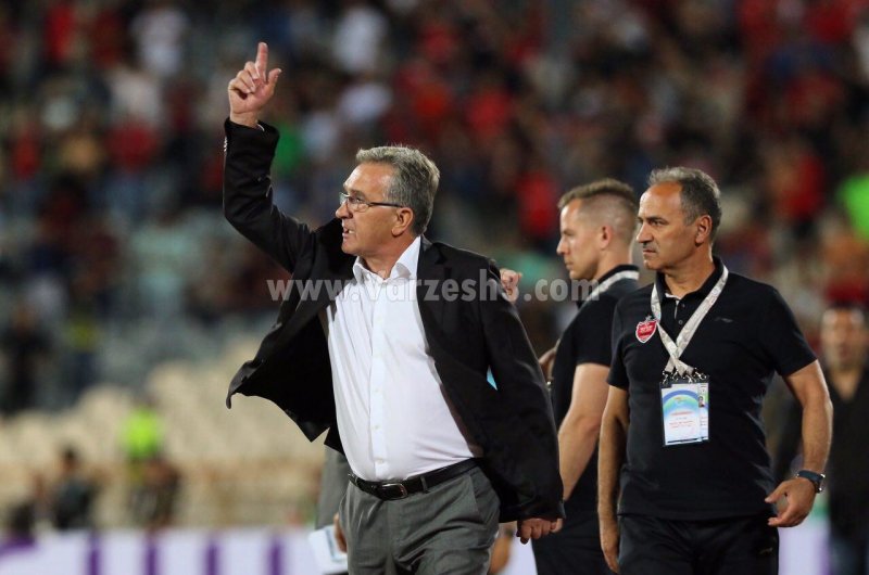 عصیانگری برانکو با صورت بنفش (عکس)