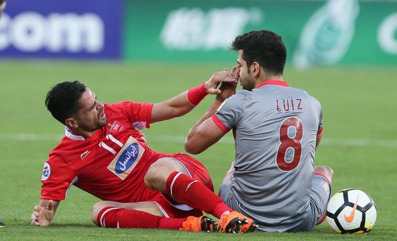 کامیابی نیا:در جشن صعود حرفهایی زدند که دلم شکست