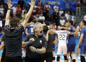 ولاسکو در جلد کی روش ایران-کره! (عکس+گزارش)