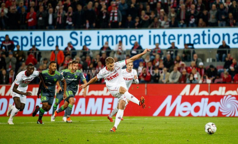 اینگولاشتات با مربی ایرانی هم باخت