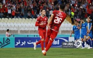 خشتان و تماشای مانور قدرت آقای گل جدید لیگ