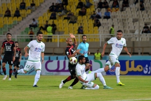 بهترین هافبک فولاد، محروم از مهم ترین بازی