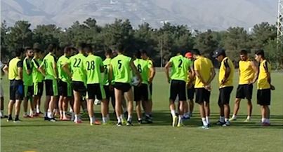 سرآسیایی: مشکلات حل می‌شود اما زمان مهم است