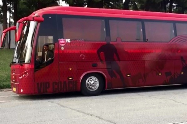 اتوبوس جنجالی؛ چه کسی راست میگوید؟