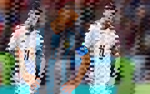 مارادونا: بازیکنان آرژانتین به مسی خیانت کردند