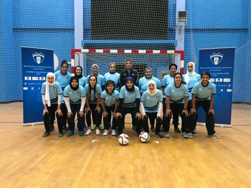 مظفر: در کویت فدراسیون فوتبال به تیم ها پول می دهد