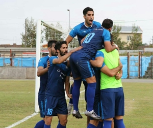 لیگ یگ/ وینگو میخ صدرنشینی را محکم کوبید