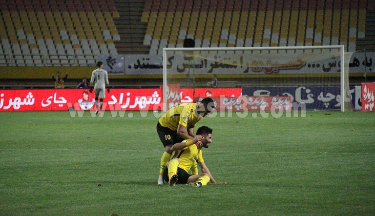 سر و گردن آقایی ابزار شادی محمدی(عکس)