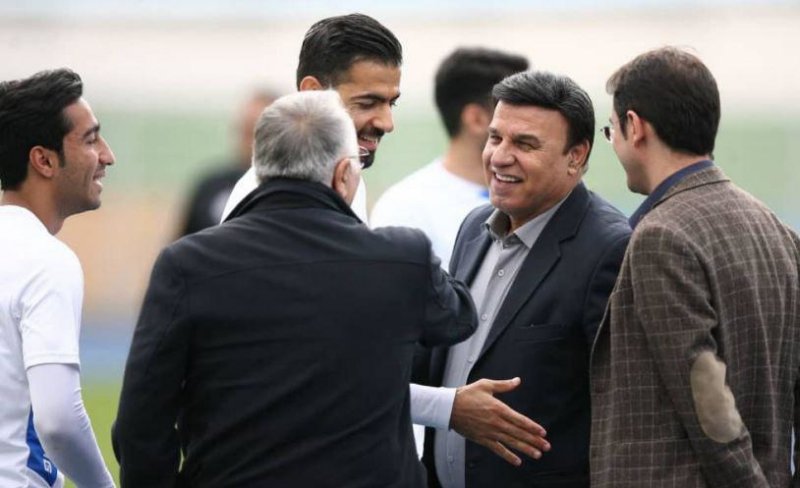 خریدهای جدید استقلال را چه کسانی تایید می کنند؟