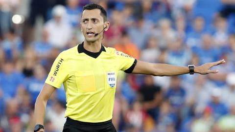 داور ال کلاسیکوی حساس یکشنبه مشخص شد