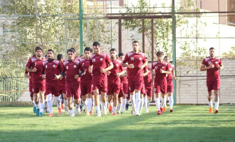 گل ریحان - بادران؛ بوی آمدن علی پروین!