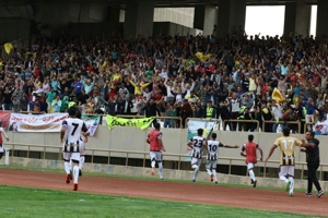 لیگ یک/ تساوی مدعیان صعود در شیراز