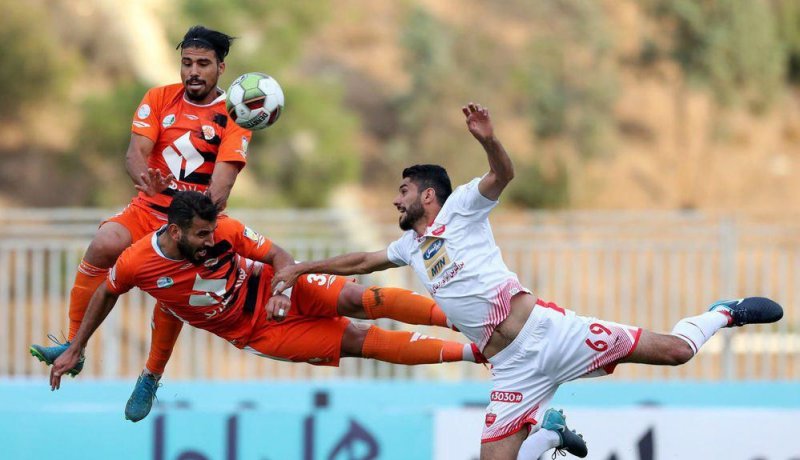 حاجمحمدی: اسمها در تیم ما بازی نمیکنند