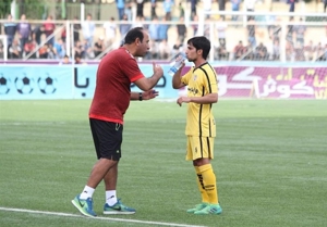 اسماعیل زارع سرمربی فجر شد