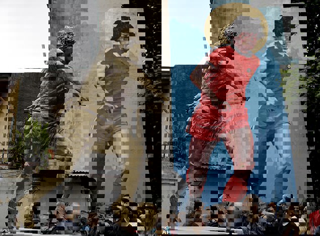 1350333