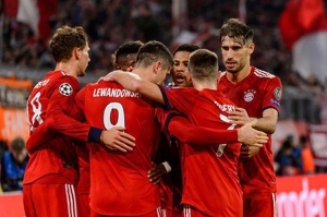بایرن 2-0 آ ا ک آتن: یک قدمی صعود با دبل "لوا"