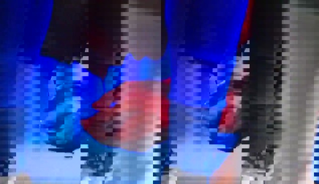 1352457