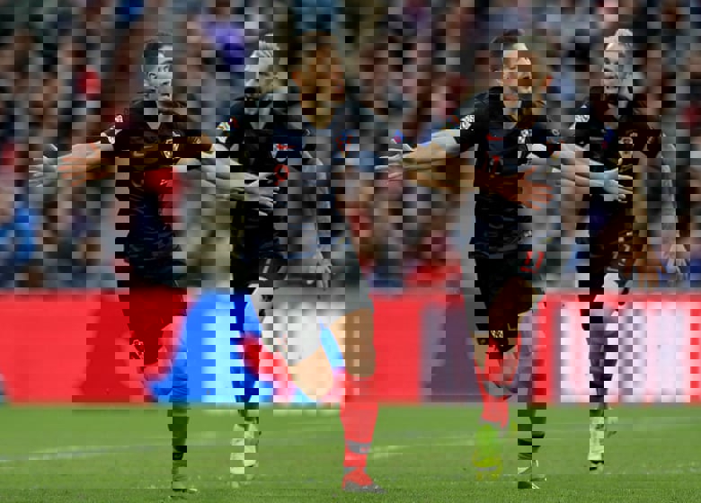 1355695