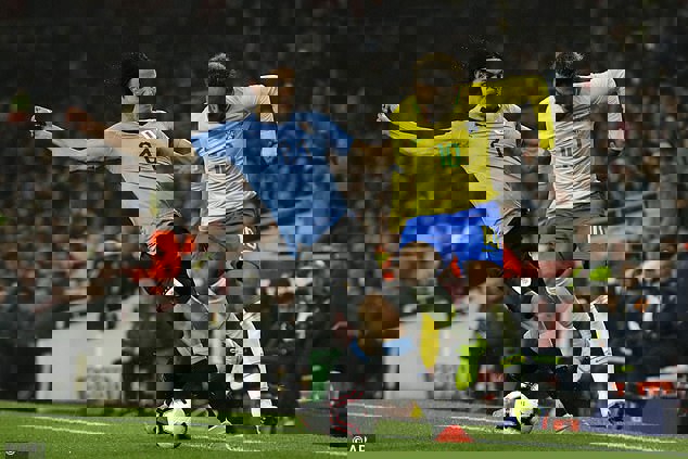 شوخی امباپه با نیمار بر سر درگیری با کاوانی