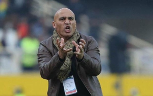 منصوریان: صخره های بزرگی پیش روی ماست