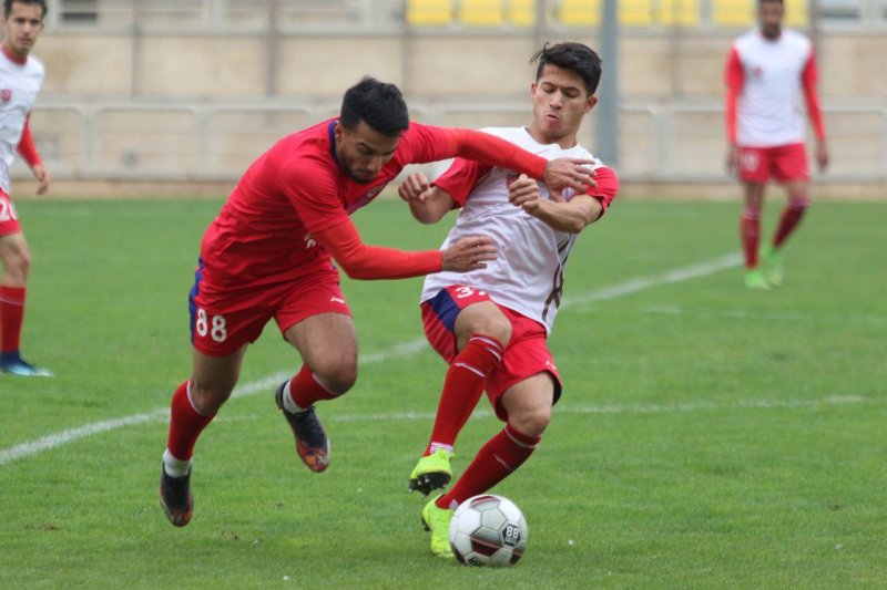 سیامک نعمتی؛ دفاع راست یا هافبک کناری؟