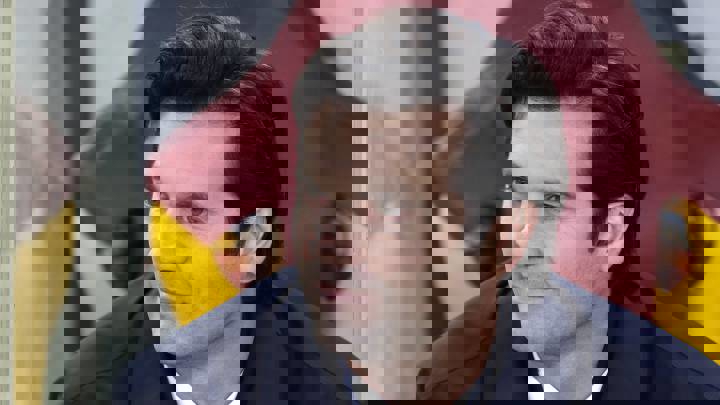 سولاری: ایسکو را به این دلیل خط زدم