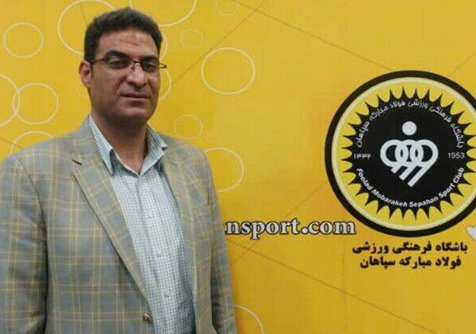 فتاحی: کمیته داوران دلیل تغییر داور سپاهان را بگوید 