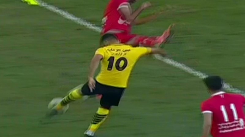 مهرداد محمدی و گلی برای صدرنشینی سپاهان