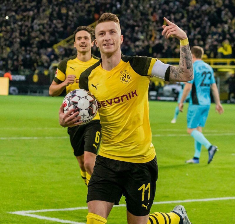 1359392