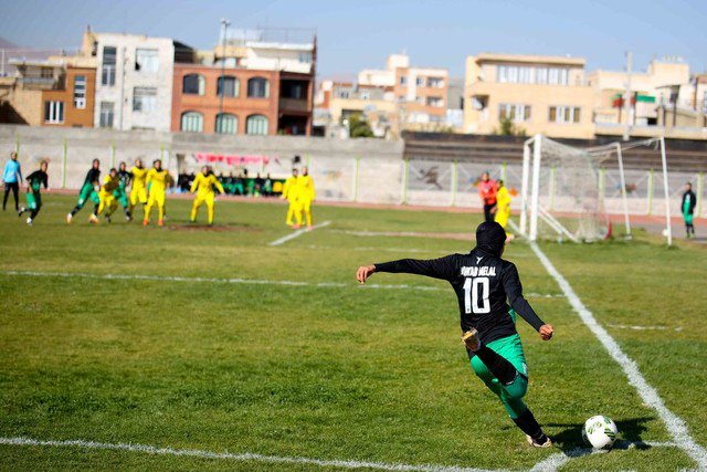 اولین برد ملوانان و اولین شکست سپاهان