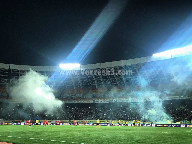 نقش جهان برای بازی با سرخابیها با ظرفیت کامل میشود