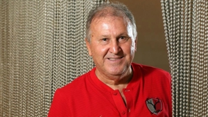 مسی در حد مارادونا، اما پایین تر از پله است