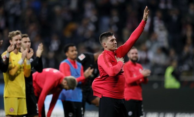 تکذیب انتقال ستاره های آینتراخت به بایرن