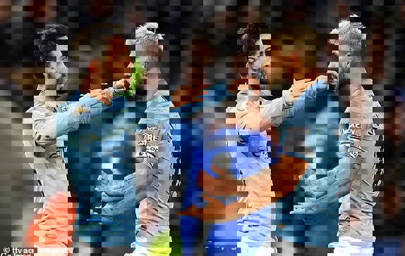 1366988