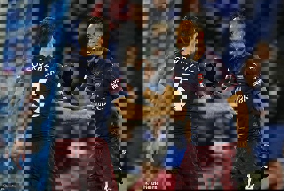1367073