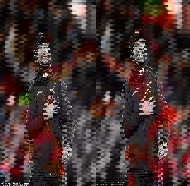 1367894