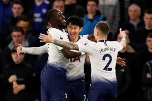 کاپیتان کره همچنان در انگلیس می‌درخشد! (عکس)