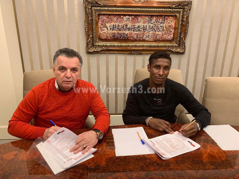 واکنش تراکتور به قرارداد 5 میلیون یورویی کنستانت