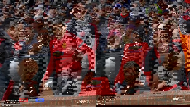 1369683