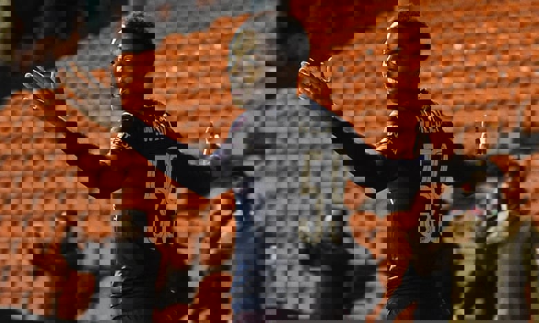 1369741
