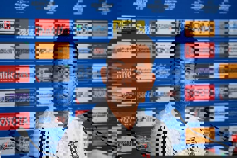 نمایش ژاپن صدای کاپیتان را هم درآورد!