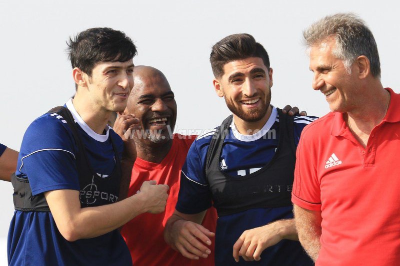 گپ‌وگفت و خنده؛رفاقت بین ایرانی‌ها موج می‌زند