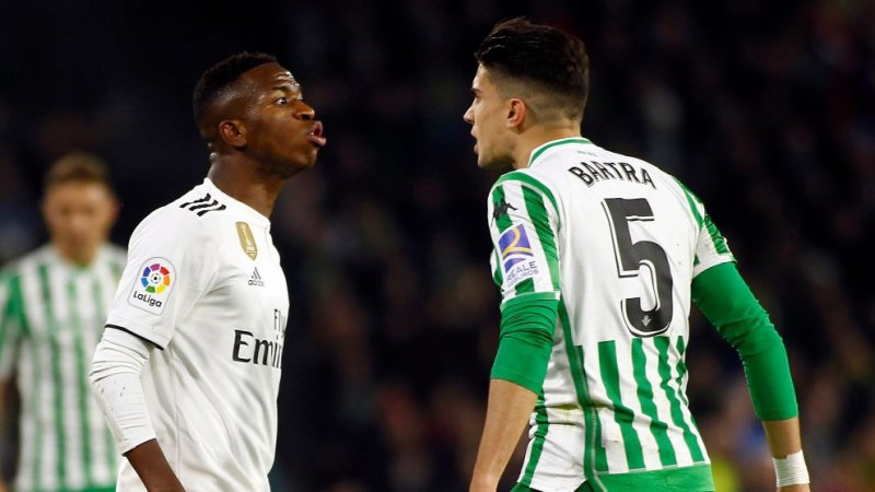 بارترا: وینیسیوس از الفاظ رکیک استفاده میکند!