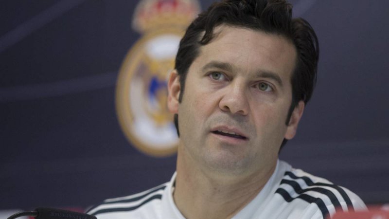 سولاری: بنزما متعصب است و با درد بازی می کند