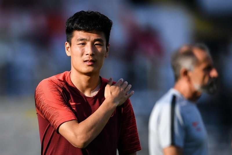 احترام به کمونیسم؛ دلیل تبعید مدافع چینی!