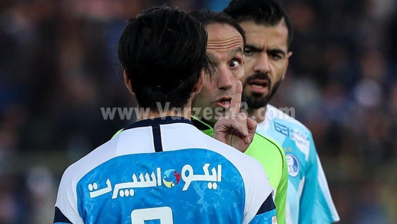 دربی گیلان را داور لیگ برتری سوت می زند