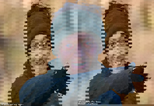1382477