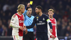 راموس بازهم در دوراهی گرفتن کارت زرد عمدی